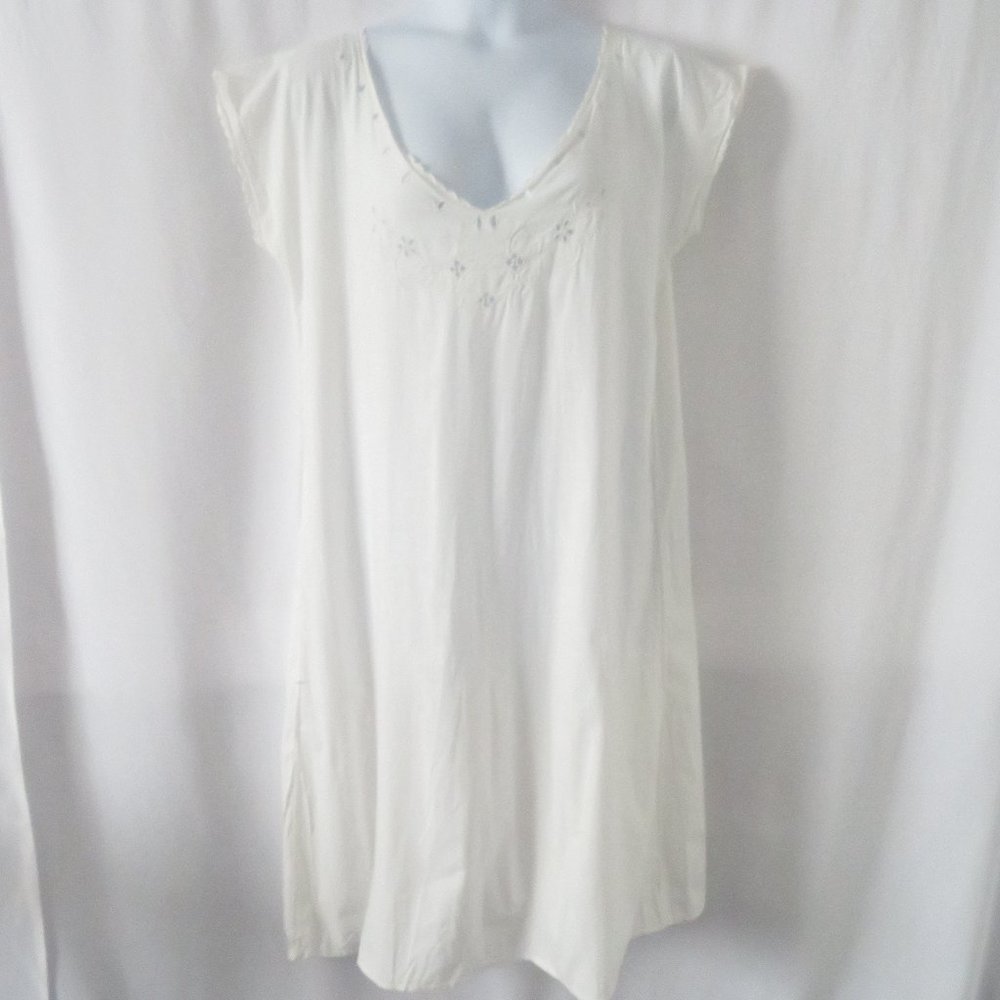 Vintage White Maxi Cottagecore Lightweight Pullover Chemise Nightgown Dress